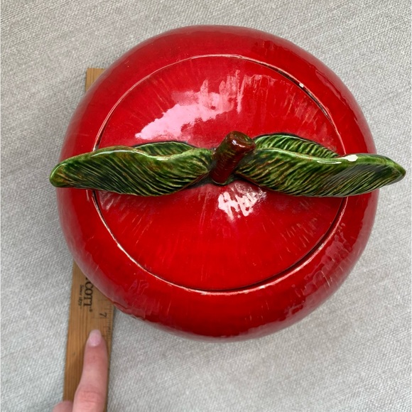 VINTAGE Iandola Ceramic Apple Lidded Jar Bright Red Cookie Leaves and Stem - Picture 12 of 12
